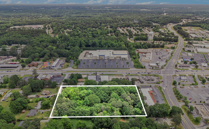 Pictures of Land property located at 7423 McElroy Dr, Riverdale, GA 30296 for sales - image #1