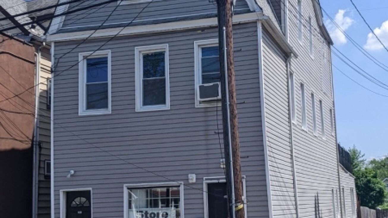 380 E Westfield Ave, Roselle Park, NJ 07204