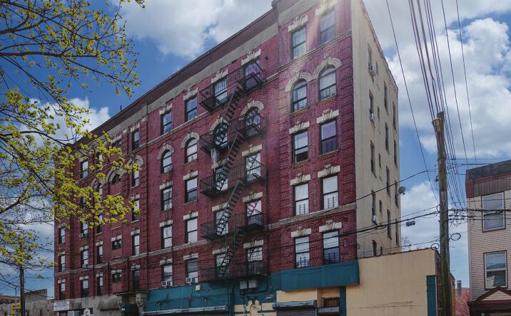 image of property at 800 E 160TH ST Bronx NY 10456-7827