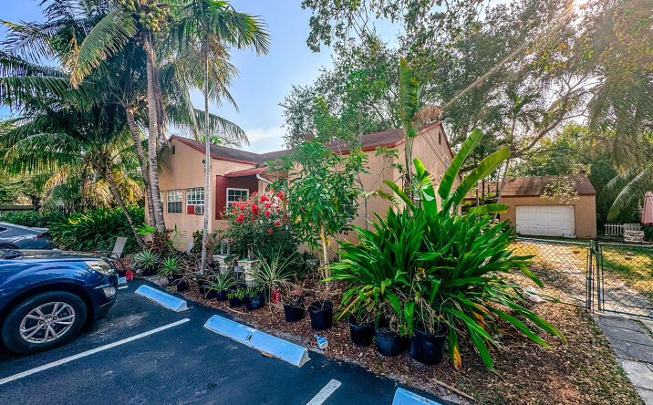Pictures of Multifamily property located at 1111 NE 5th Terrace, Fort Lauderdale, FL 33304 for comps - image #1