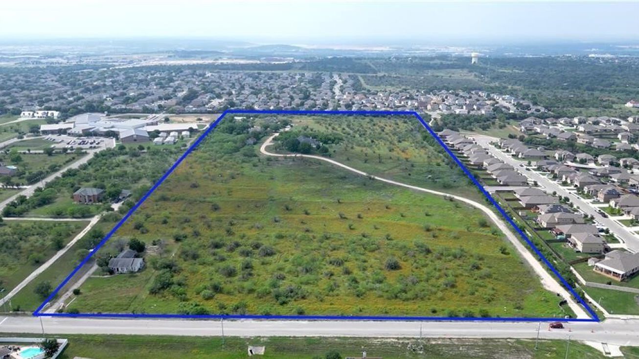 2501 Green Valley Rd, Cibolo, TX 78108