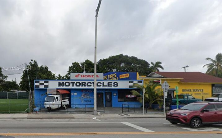Pictures of Mixed Use, Retail property located at 419 NW 79th St, Miami, FL 33150 for sales - image #1