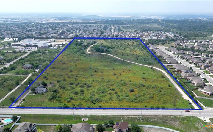 Pictures of Land property located at 2501 Green Valley Rd, Cibolo, TX 78108 for sales - image #1
