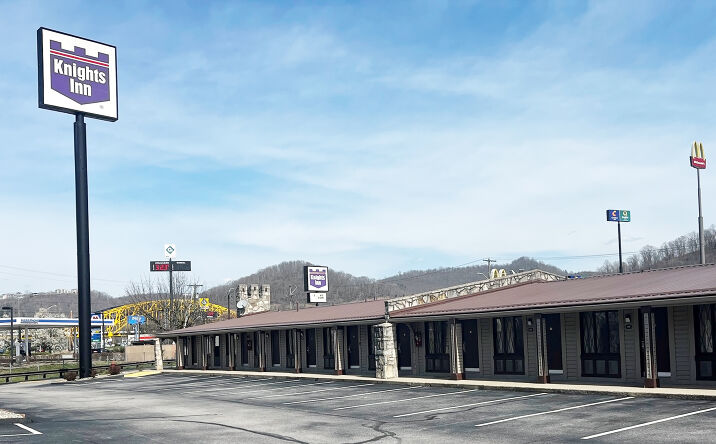 Pictures of Hospitality property located at 6401 MacCorkle Ave SE, Charleston, WV 25306 for sales - image #1