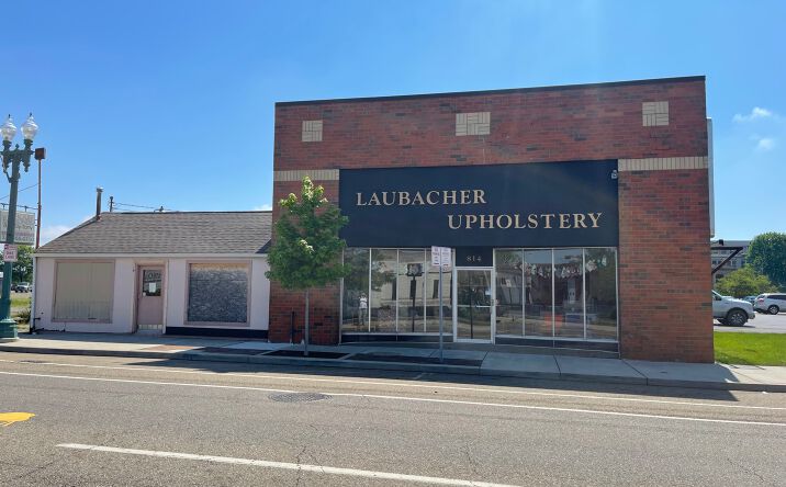 Pictures of Retail property located at 814 Cleveland Ave NW, Canton, OH 44702 for sales - image #1