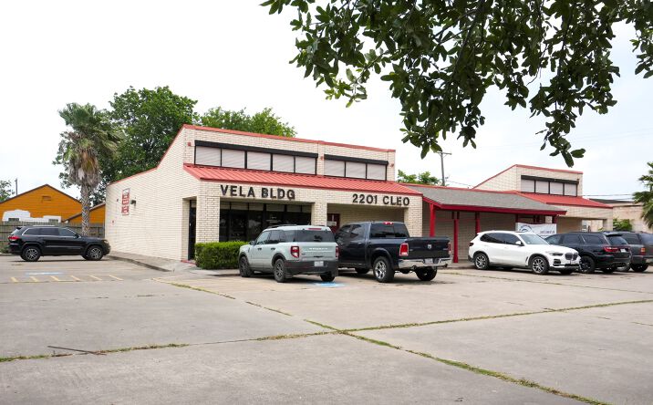 Pictures of Office property located at 2210 Cleo St, Corpus Christi, TX 78405 for sales - image #1