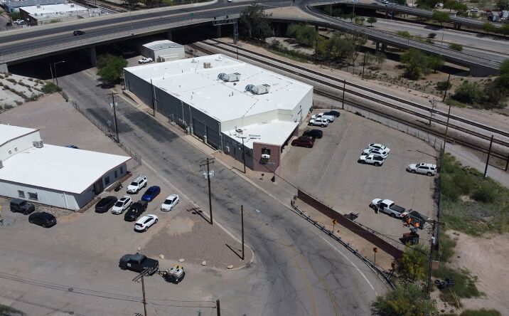 Pictures of Industrial property located at 990 S Cherry Ave, Tucson, AZ 85719 for comps - image #1