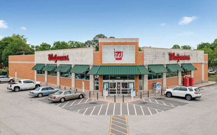 Pictures of Retail property located at 115 W Main St, Beulaville, NC 28518 for sales - image #1