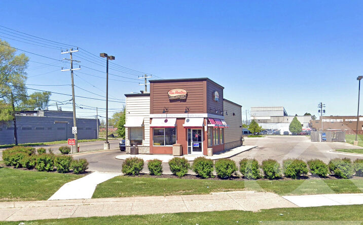 Pictures of Retail property located at 10533 Gratiot Ave, Detroit, MI 48213 for sales - image #1