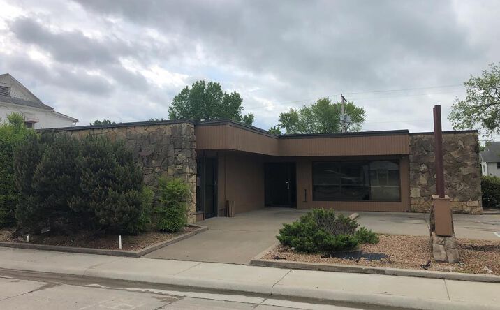 image of property at 2410 MAIN ST Parsons KS 67357-2726