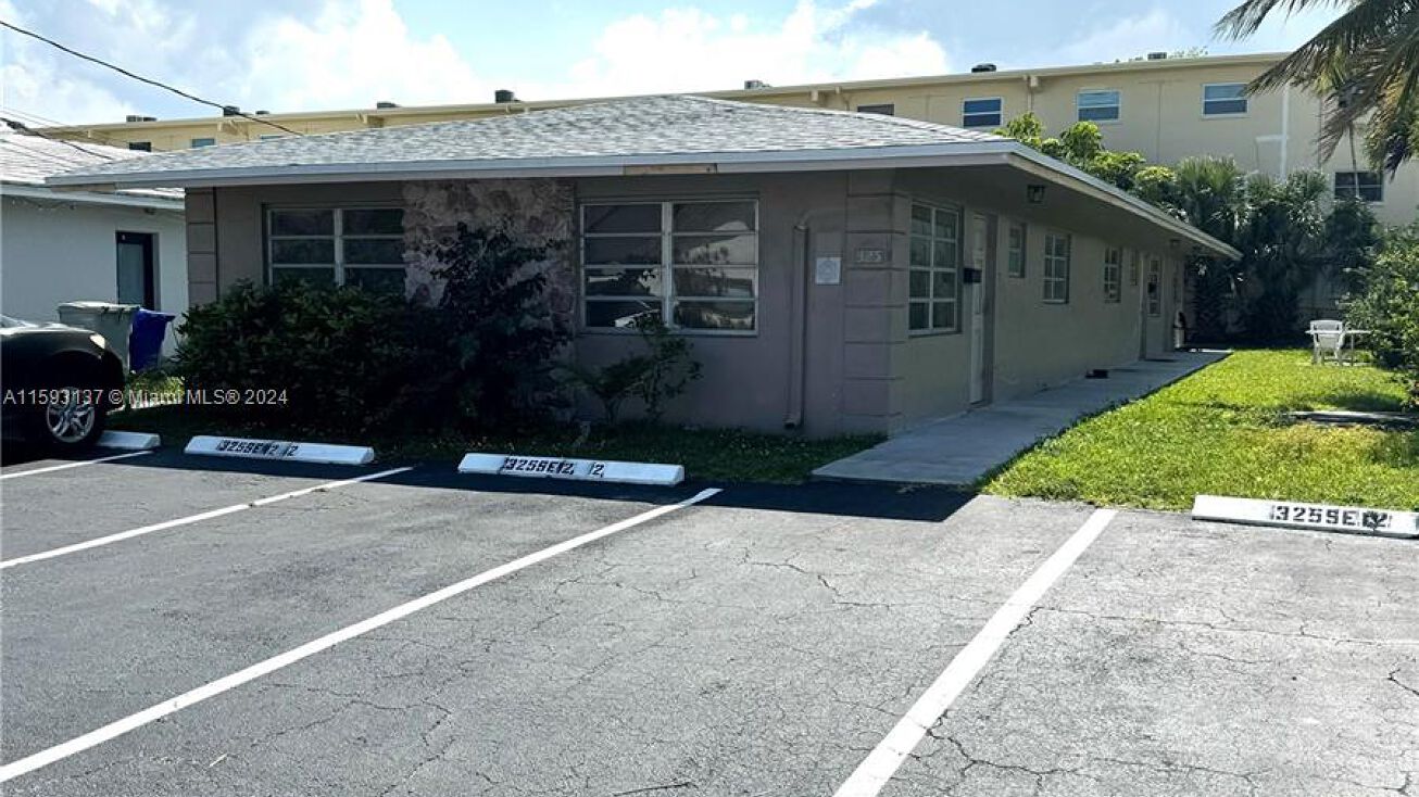 325 SE 12th Ave, Pompano Beach, FL 33060