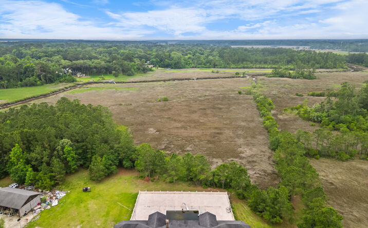 Pictures of Multifamily property located at 129 Salt Creek Rd, Savannah, GA 31405 for sales - image #1