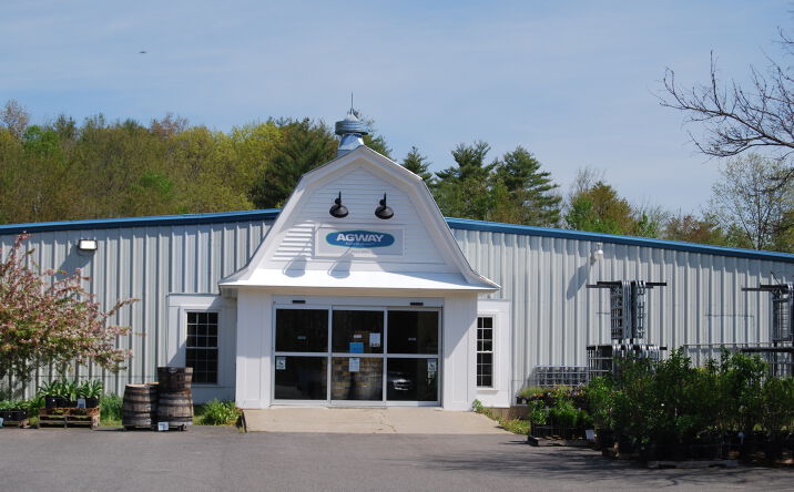 Pictures of Mixed Use property located at 670 Alfred Rd, Arundel, ME 04046 for sales - image #1