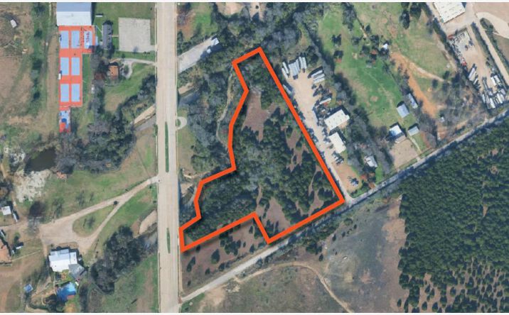 Pictures of Land property located at 4520 University Hills Blvd, Lancaster, TX 75134 for sales - image #1