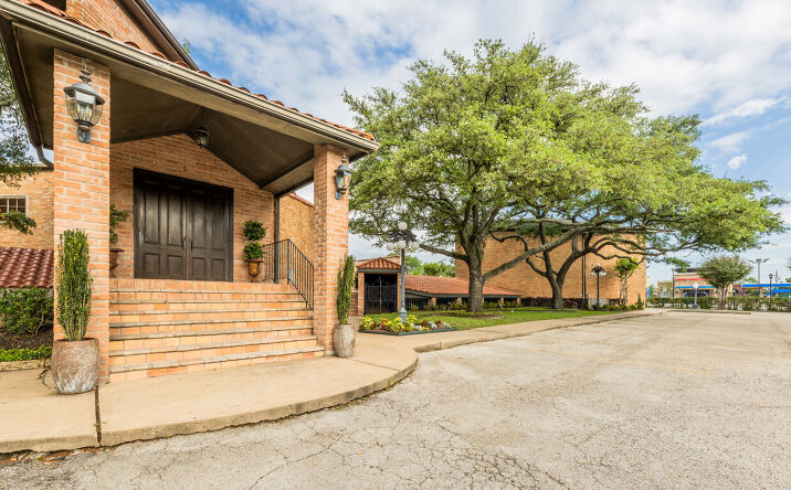Pictures of Special Purpose property located at 6303 Beverly Hill St, Houston, TX 77057 for sales - image #1