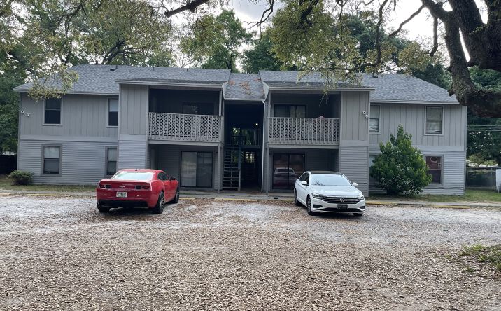 Pictures of Multifamily property located at 7116 Pearson Rd, Pensacola, FL 32526 for sales - image #1
