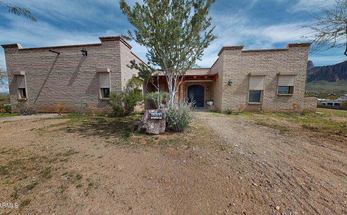 Pictures of Retail, Land property located at 5231 E Kaniksu St, Apache Junction, AZ 85119 for sales - image #1