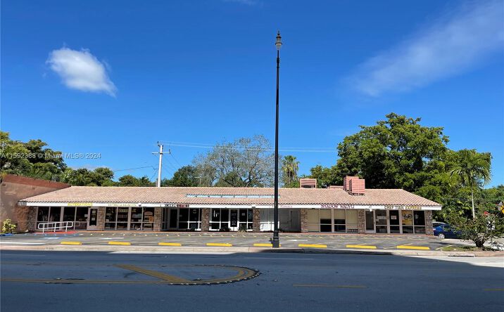 Pictures of Retail property located at 4700 S Le Jeune Rd, Coral Gables, FL 33146 for sales - image #1