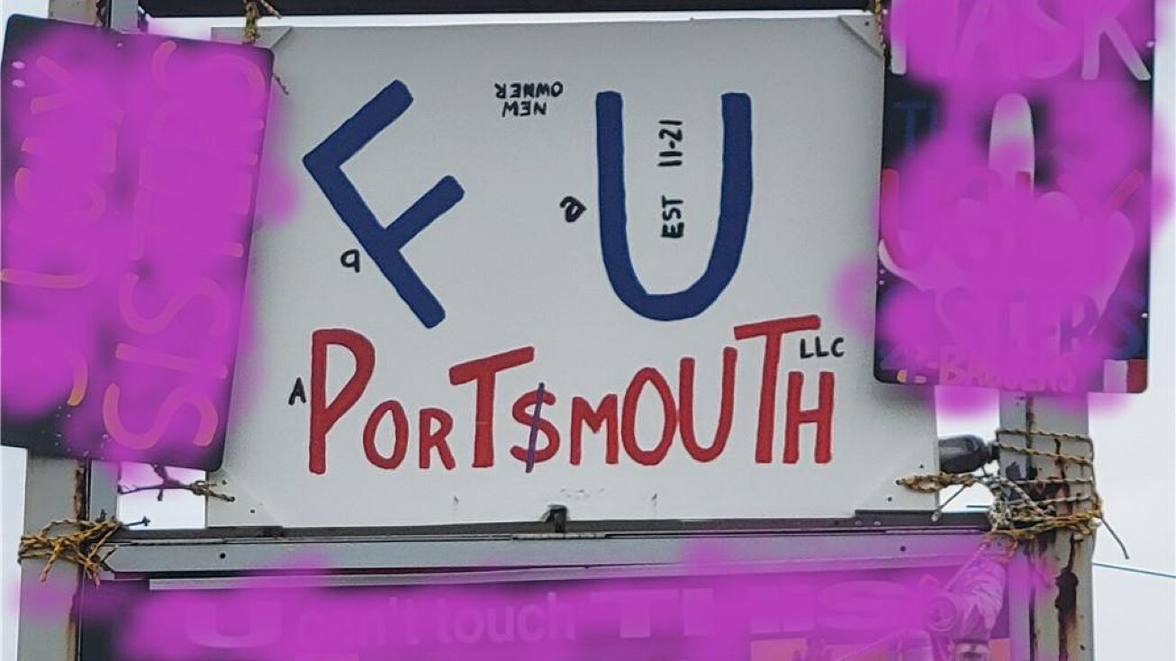 1074 East Main Road, Portsmouth, RI 02871