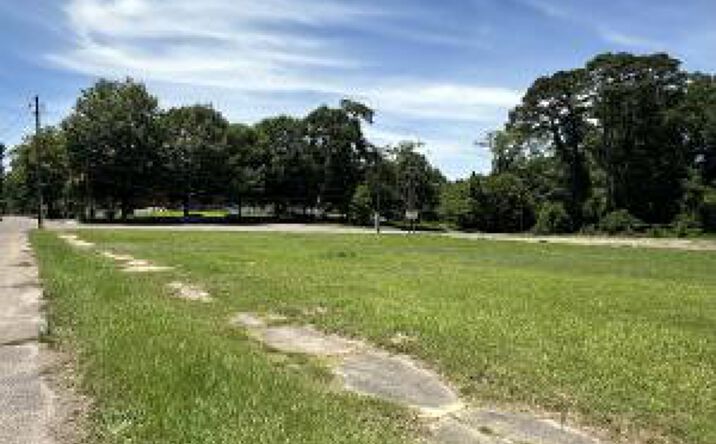 Pictures of Land property located at 2314 22nd Street, Meridian, MS 39301 for sales - image #1