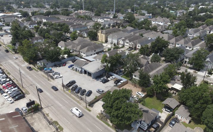 Pictures of Land, Mixed Use, Retail property located at 1417 N Durham Dr, Houston, TX 77008 for sales - image #1