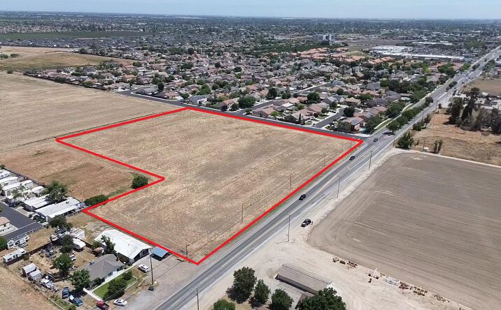 Pictures of Land property located at W Lacey Blvd, Hanford, CA 93230 for sales - image #1