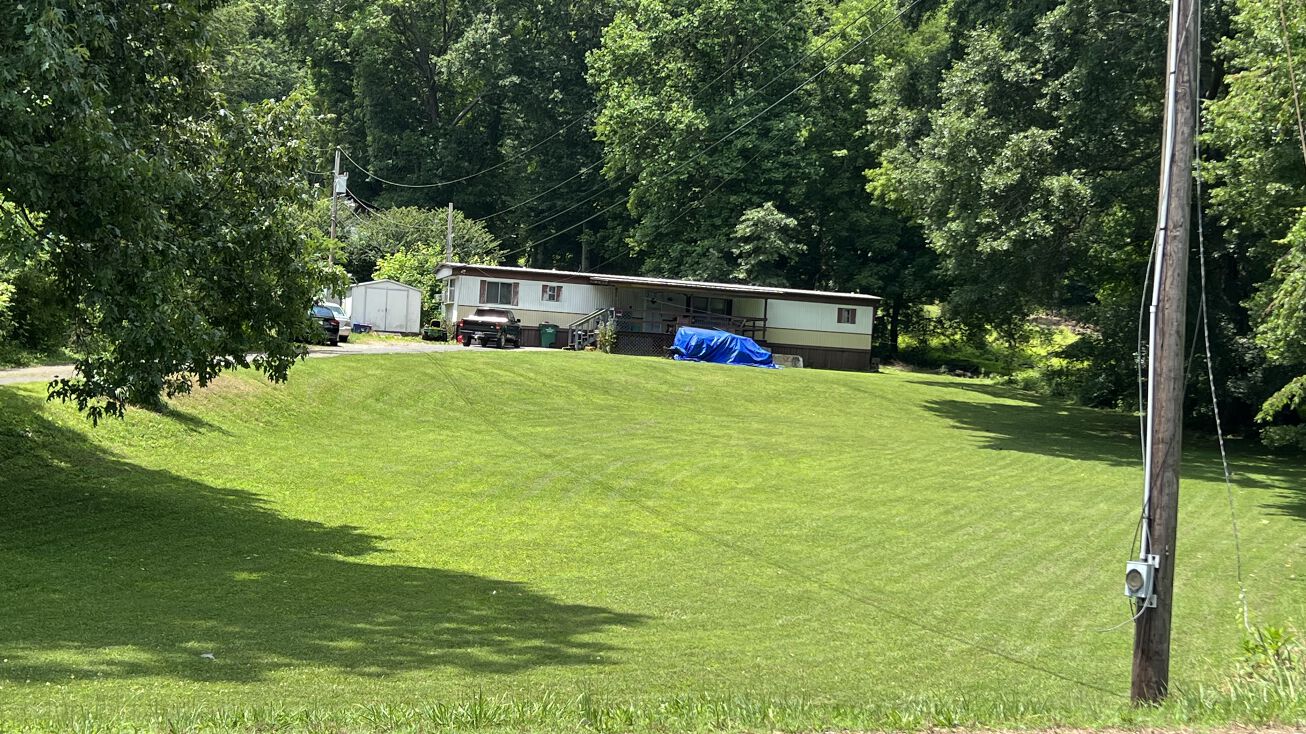 131 Sweetens Cove Rd, South Pittsburg, TN 37380