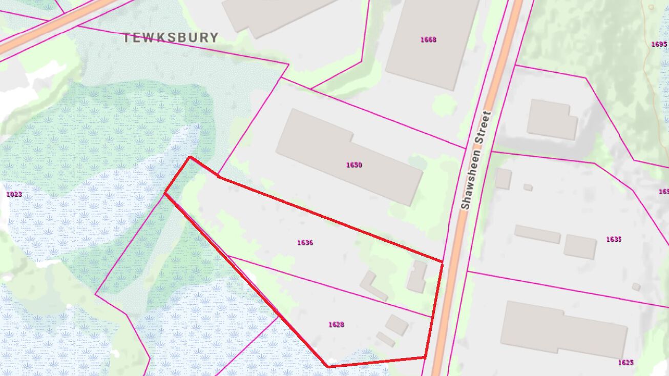 1628 Shawsheen St, Tewksbury, MA 01876