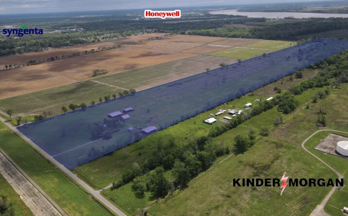 Pictures of Land property located at 4695 Point Clair Rd, Saint Gabriel, LA 70776 for sales - image #1