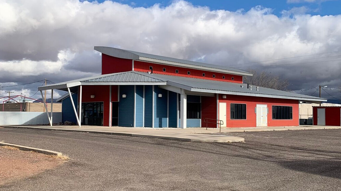 Pictures of Mixed Use, Office, Senior Living property located at 151 S Curtis Ave, Willcox, AZ 85643 for sales - image #1
