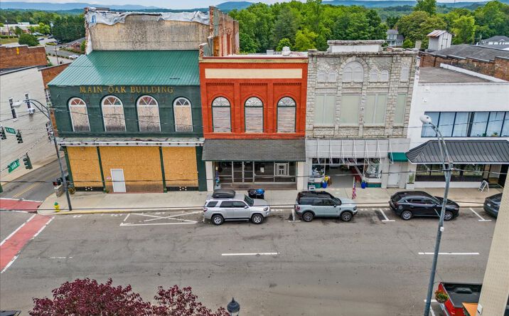 Pictures of Retail property located at 244 Main Street, Mount Airy, NC 27030 for sales - image #1