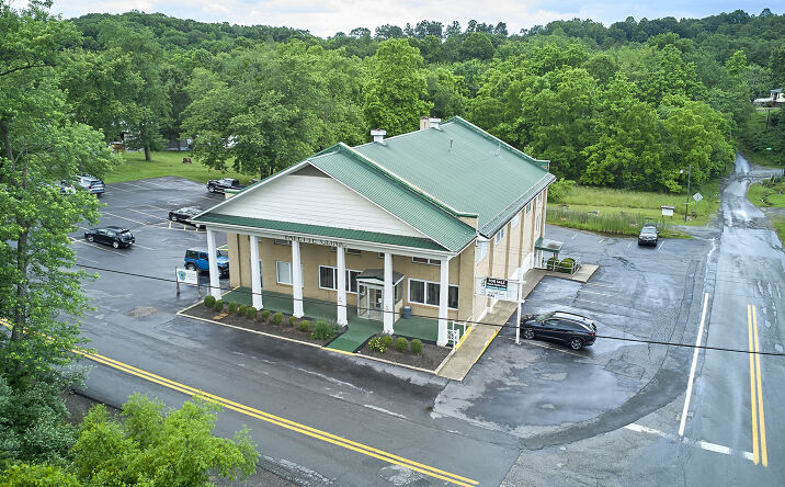 Pictures of Office property located at 3779 Old Lochgelly Rd, Oak Hill, WV 25901 for sales - image #1