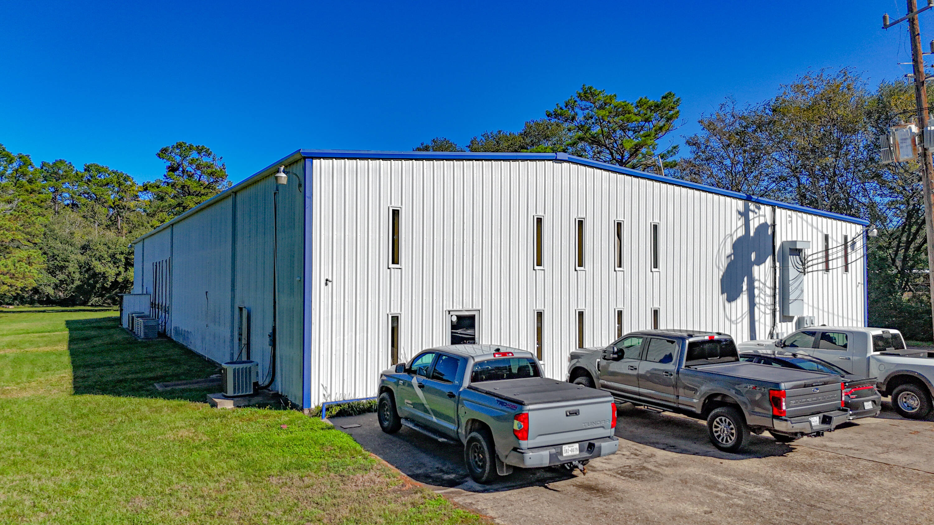4421 Theiss road