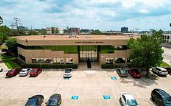 Pictures of Office property located at 17030 Nanes Dr, Houston, TX 77090 for sales - image #1