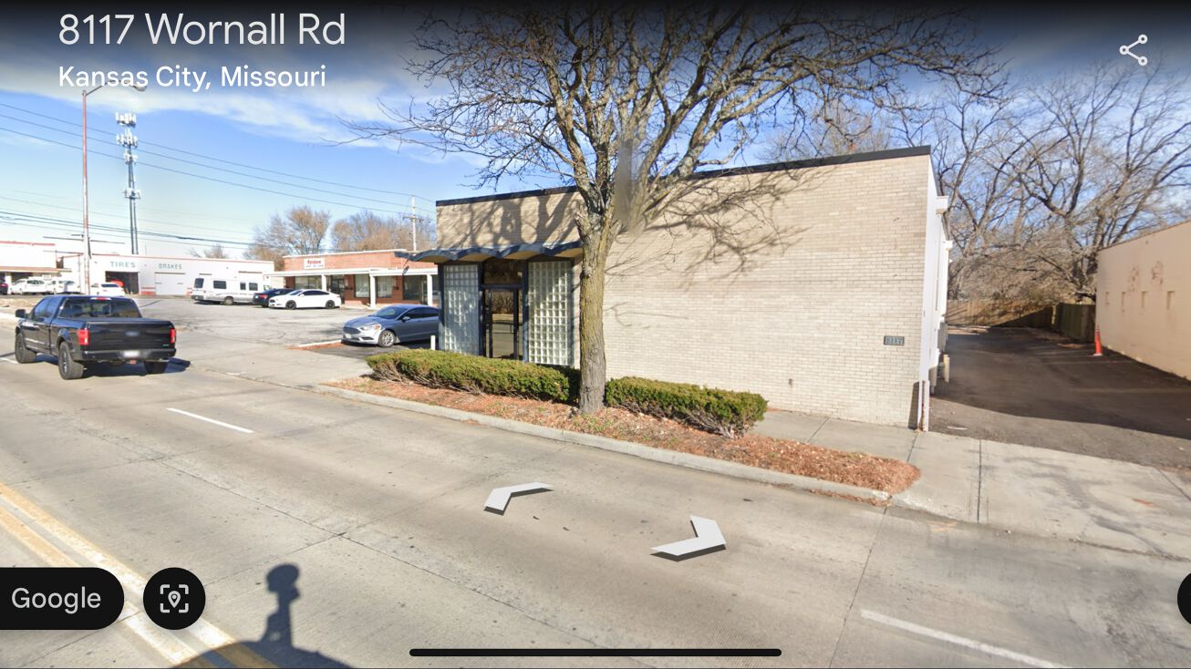 8117 Wornall Rd, Kansas City, MO 64114