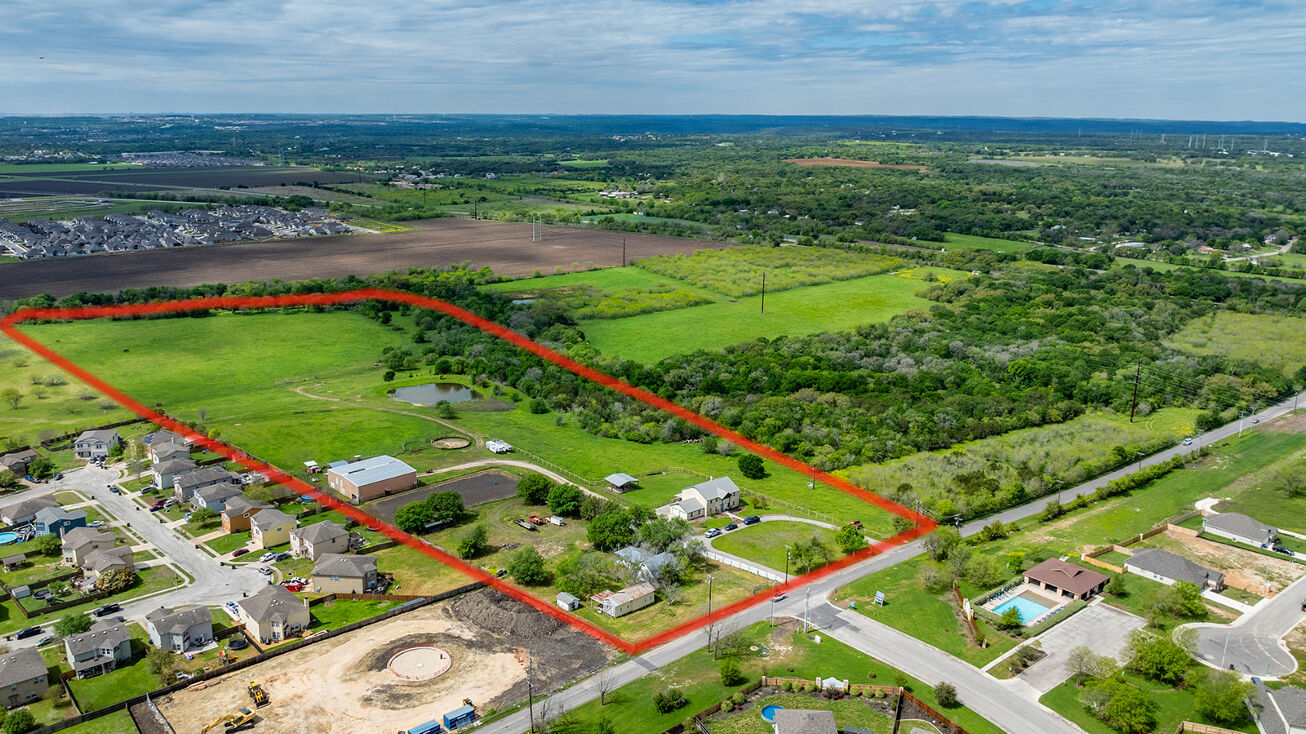 861 Conrads Ln, New Braunfels, TX 78130