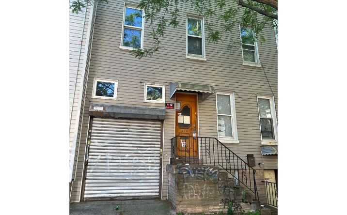 Pictures of Multifamily property located at 18-70 Grove St, Queens, NY 11385 for sales - image #1