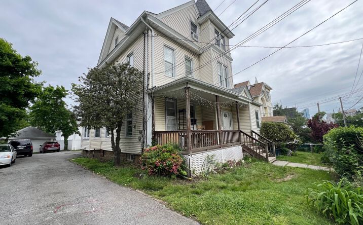 Pictures of Multifamily property located at 202 Fisher Ave, White Plains, NY 10606 for sales - image #1