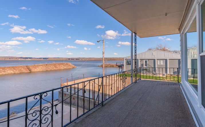 Pictures of Multifamily property located at 4910 N Galena Rd, Peoria Heights, IL 61616 for sales - image #1