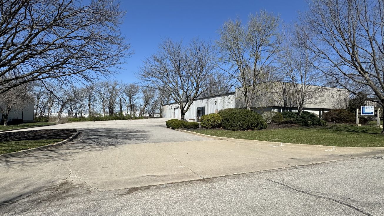 19930 W 161st St, Olathe, KS 66062