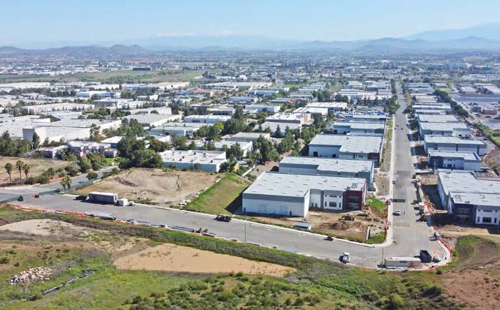 Pictures of Retail property located at 27555 Vía Industria, Temecula, CA 92590 for sales - image #1