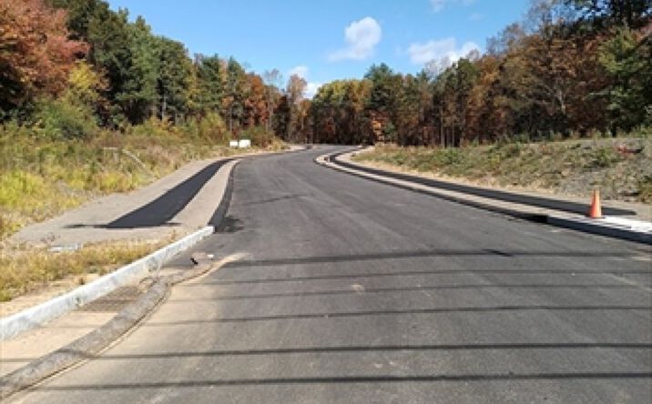 Pictures of Retail, Office, Land property located at 1 Berry Farms Road, Sturbridge, MA 01566 for sales - image #1