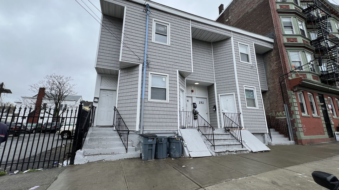 252254 Park Ave, Paterson, NJ 07501