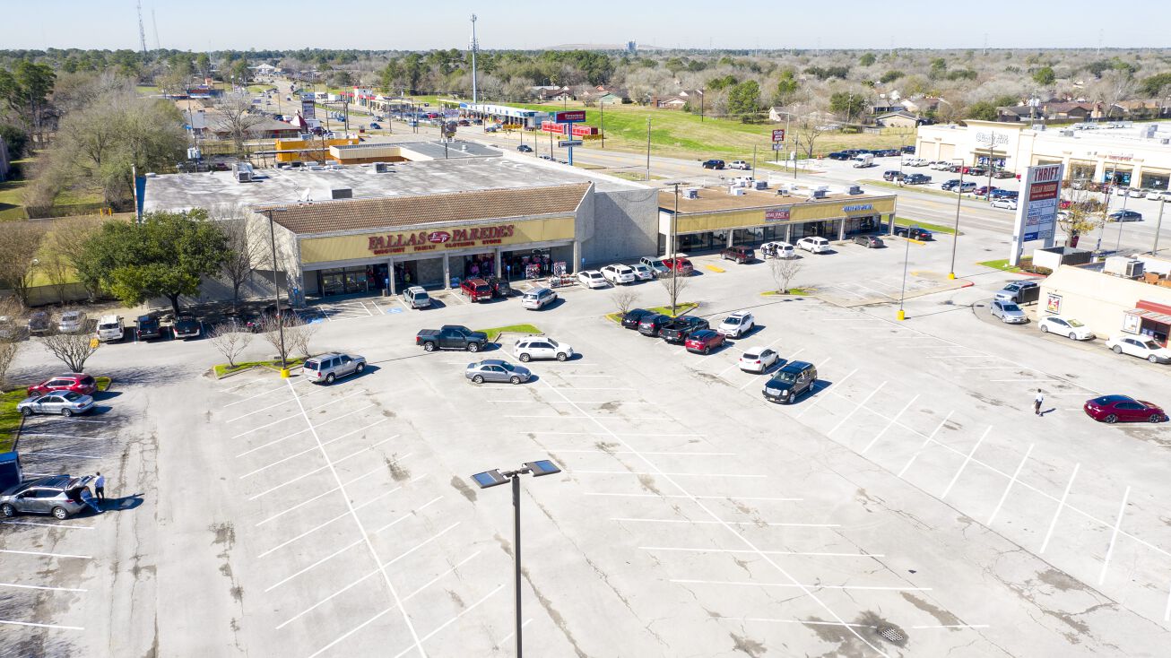 10 Uvalde Rd, Houston, TX 77015