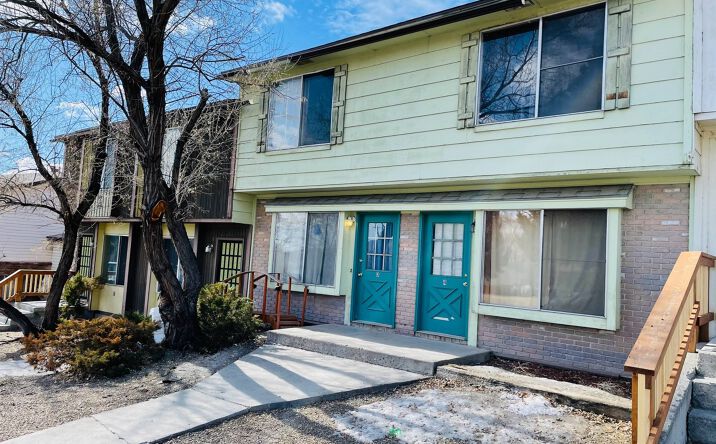 image of property at 275 RIVER VIEW DR Green River WY 82935-4756