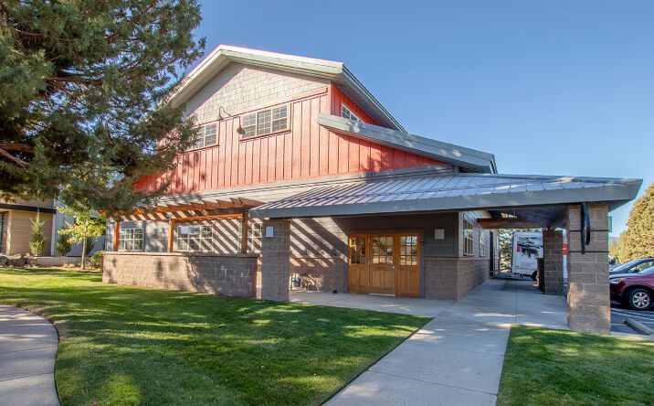 Pictures of Office, Industrial property located at 561 NW York Dr, Bend, OR 97703 for sales - image #1