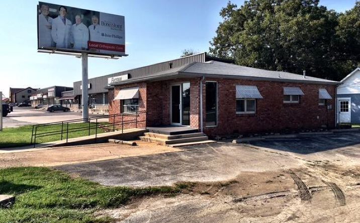 image of property at 1304 W 11TH ST Coffeyville KS 67337-3608