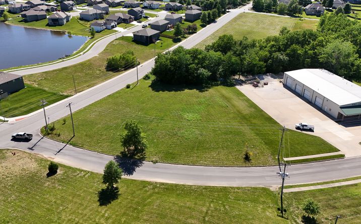 Pictures of Land, Industrial property located at 400 SW Powell Drive, Oak Grove, MO 64075 for sales - image #1