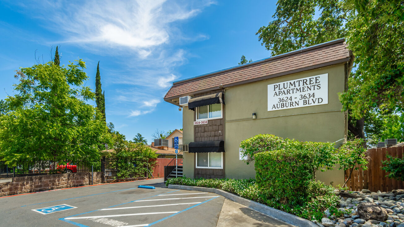 3624 Auburn Blvd, Sacramento, CA 95821