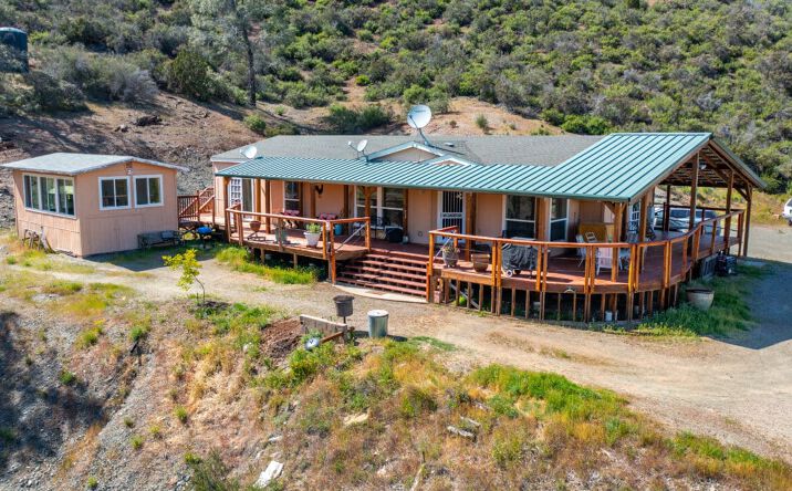 Pictures of Land property located at 17997 Del Puerto Canyon Rd, Patterson, CA 95363 for sales - image #1